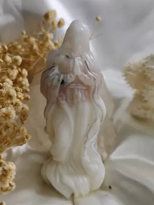 Panna Marie růženín, křišťál 
