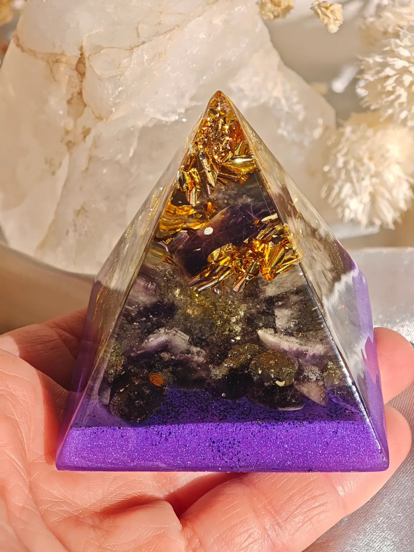 Pyramida hojnost,ochrana,vnitřní síla a harmonie 1
